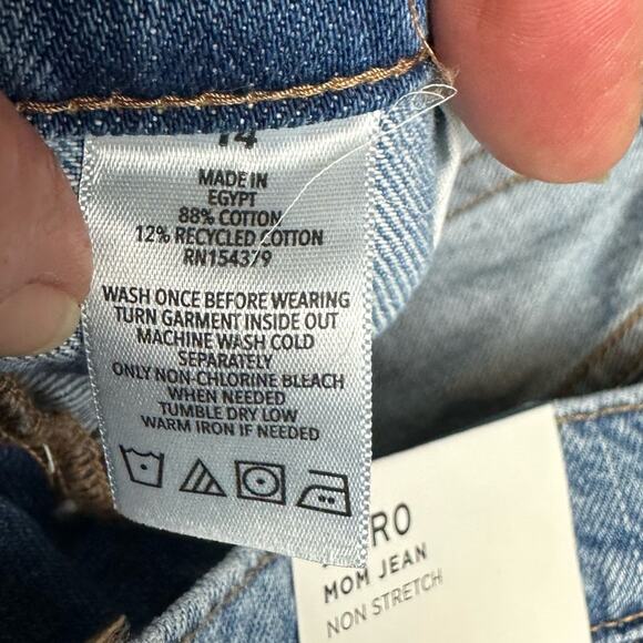 Aeropostale Distressed Mom Jeans High Rise Size 14 NWT - Picture 4 of 6